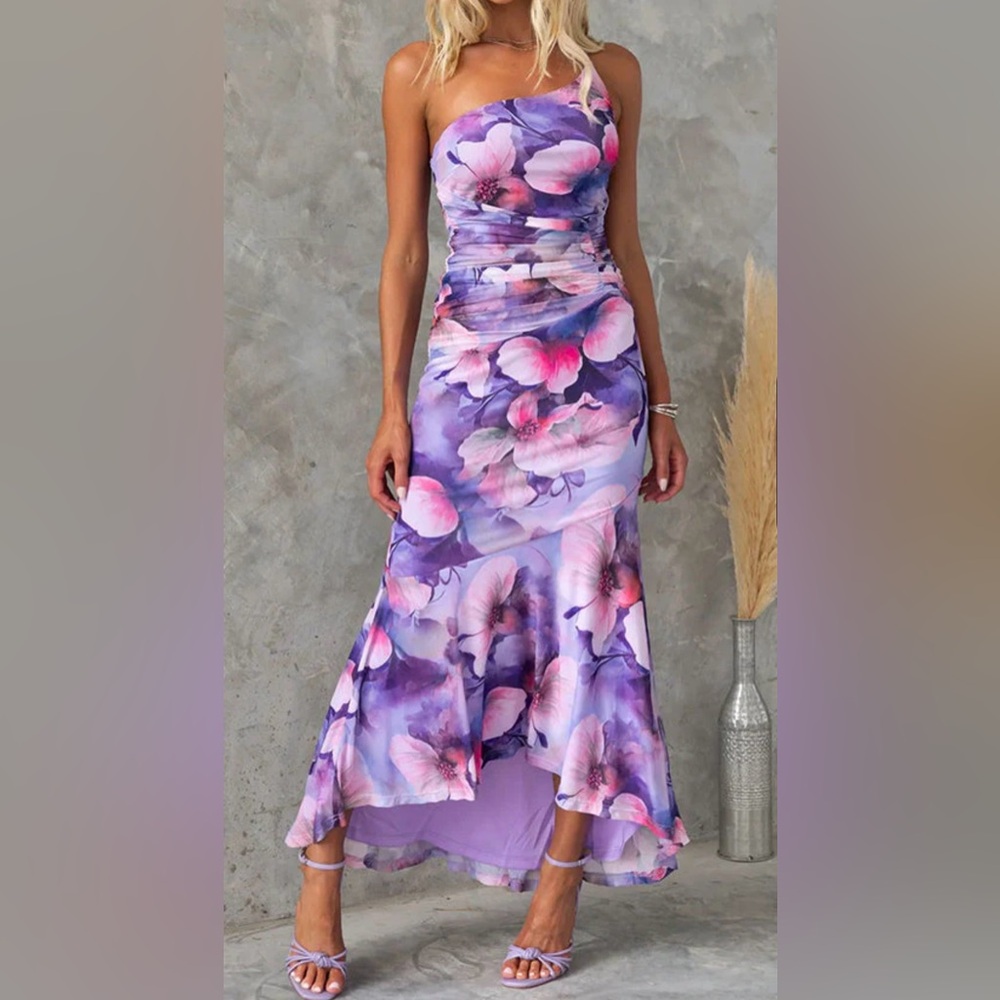 Light purple dress